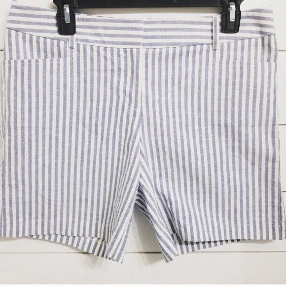 ✨HP✨Express Striped Dressy Shorts✨ - Picture 3 of 5